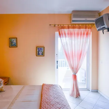 Apart-hotel Myrto 4*