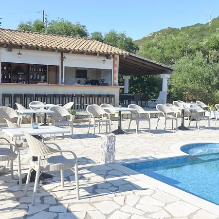Aparthotel Myrto 3*