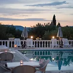 Apart Otel Myrto